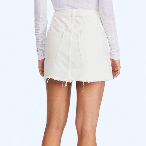 Free People white denim mini. A summer staple! - Picture 5 of 7